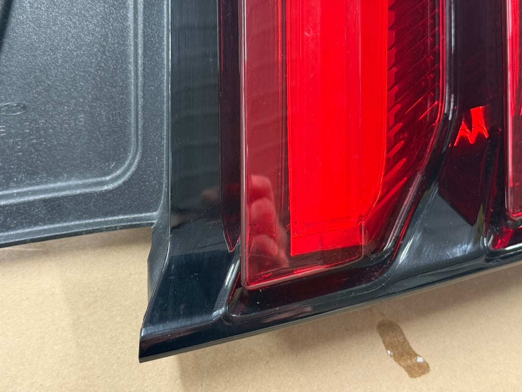 2015-2017 Ford Mustang GT V6 EcoBoost Tail Light RH Passenger Side LED