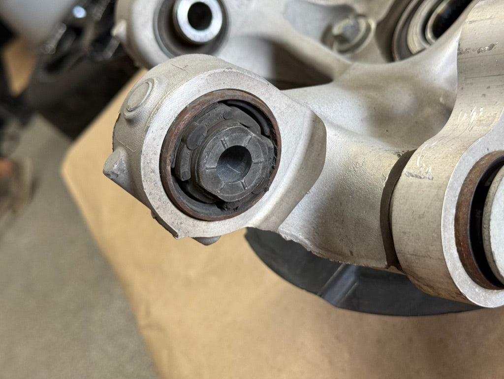 2024-2026 Ford Mustang GT LH Driver Side Rear Spindle Knuckle Hub