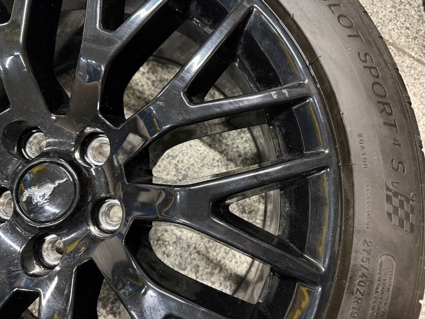 2015-2023 Mustang GT 5.0 19x9.5" Wheel Rim PP1 Rear 275/40/19 Michelin
