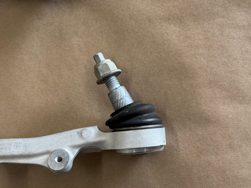 2024-2026 Ford Mustang GT RH Passenger Front Control Arms Frontward Rearward