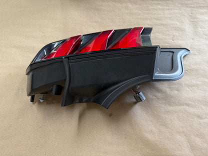 2018-2023 Ford Mustang GT V6 EcoBoost Tail Light RH Passenger Side LED
