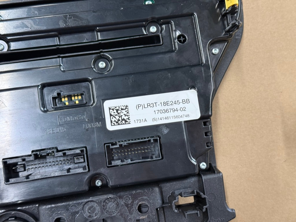 2021 Ford Mustang GT Touch Screen, Face Plate, Radio, Module USB Port