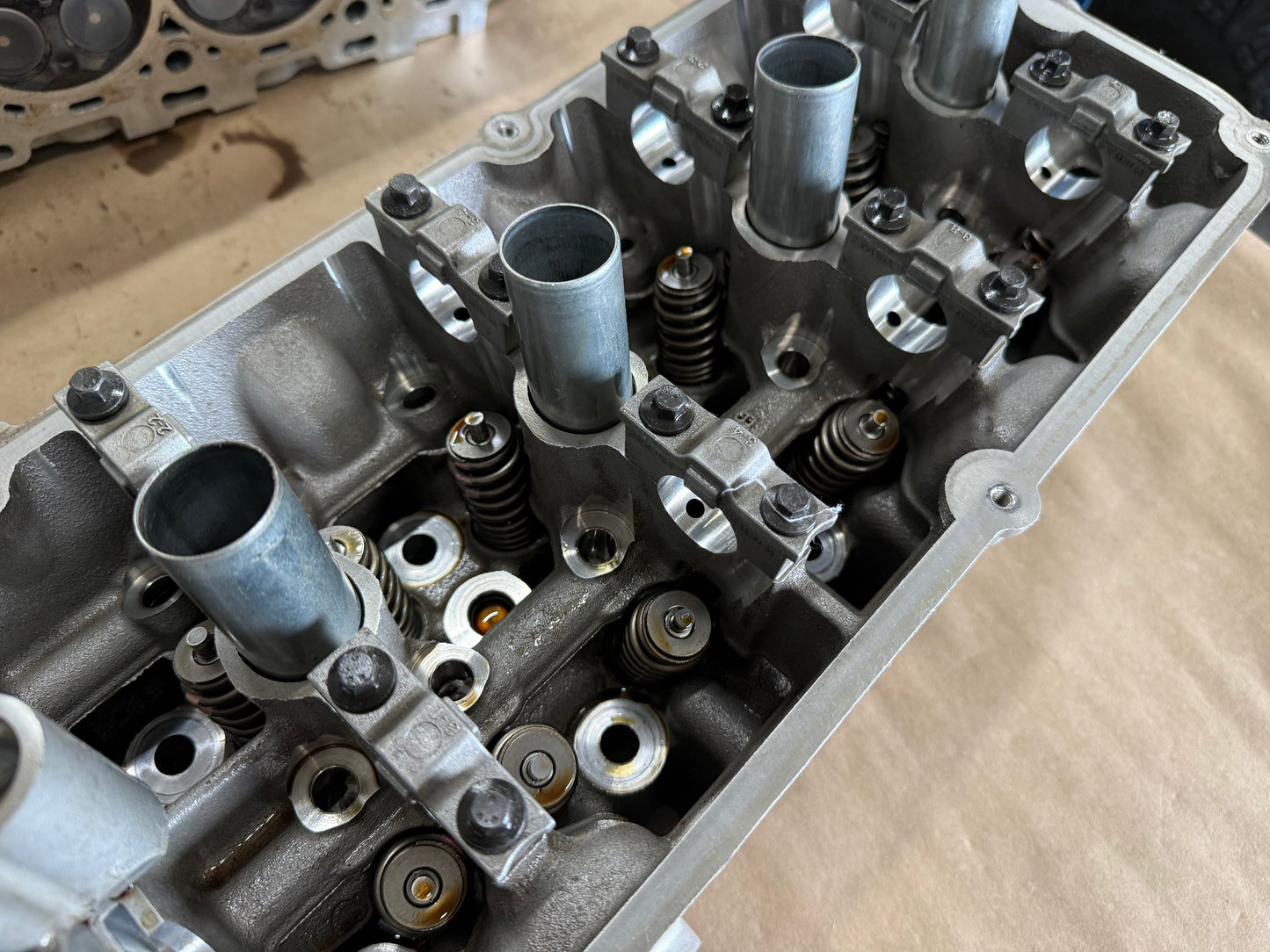 2024-2026 Ford Mustang DOHC Cylinder Heads RH LH Pair Valves 5.0L Coyote Gen 4