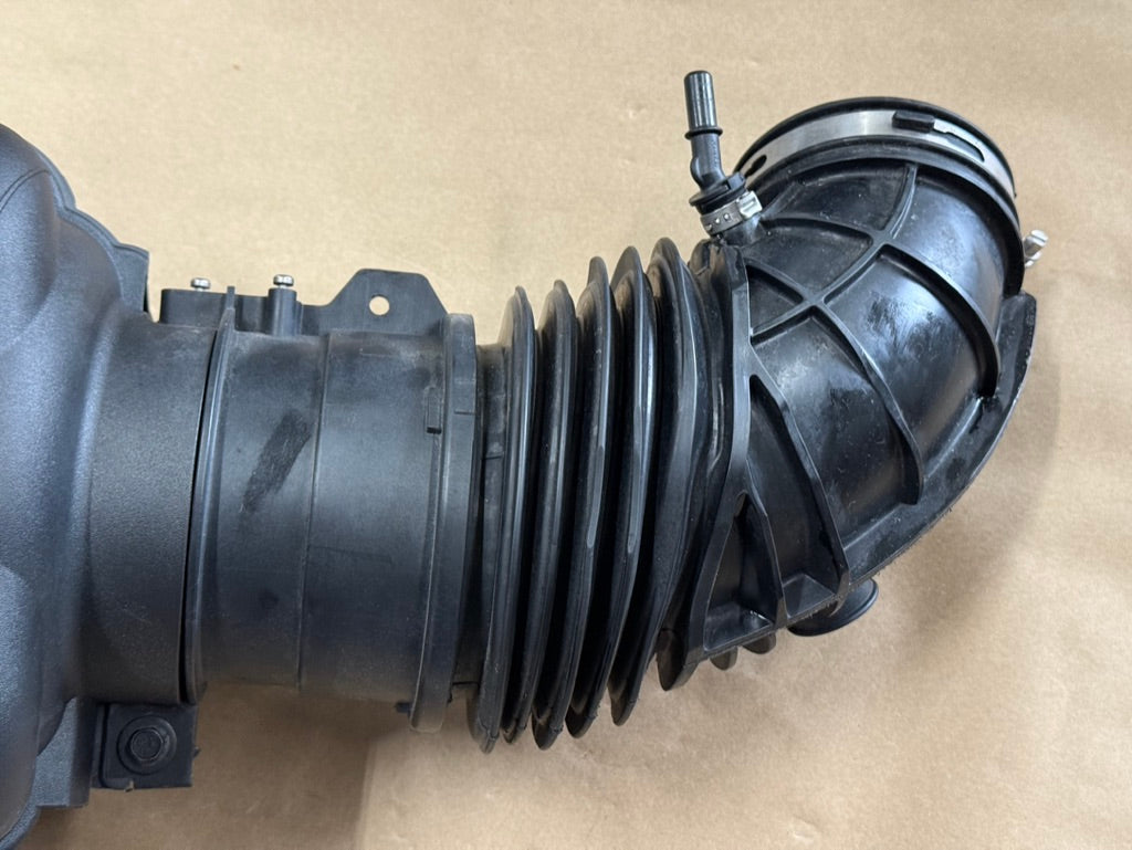 2024-2026 Ford Mustang GT Coyote Cold Air Intake Elbow MAF Housing RH Passenger