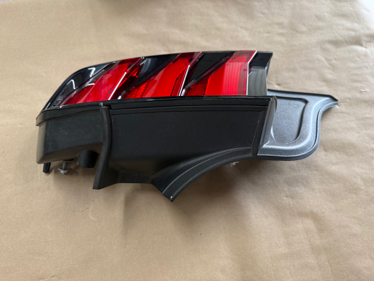 2018-2023 Ford Mustang GT V6 EcoBoost Tail Light RH Passenger Side LED