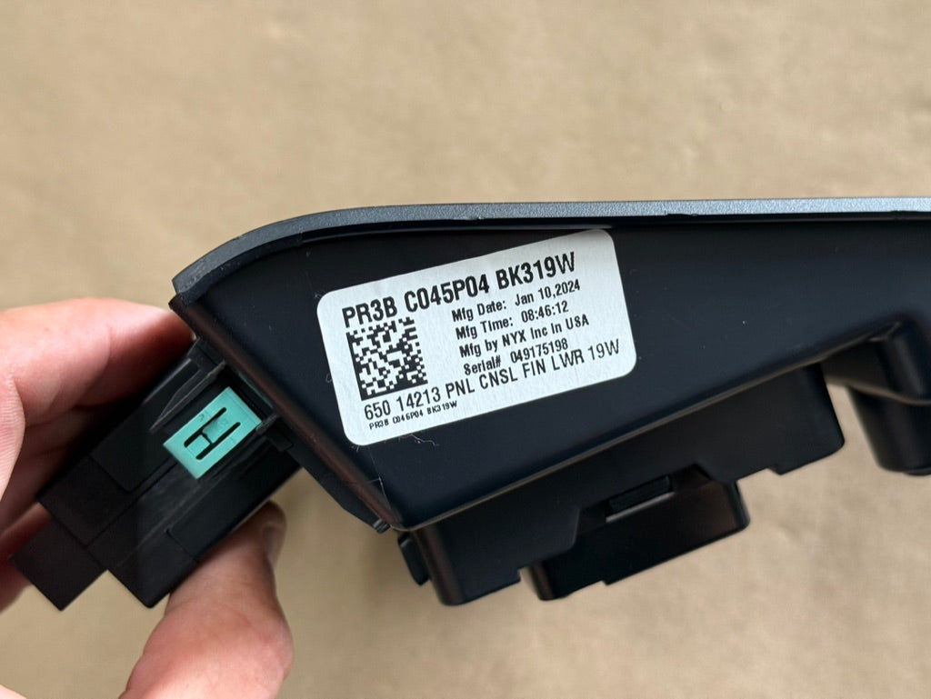 2024-2026 Ford Mustang S650 Wireless Charging Pad Trim Center Console