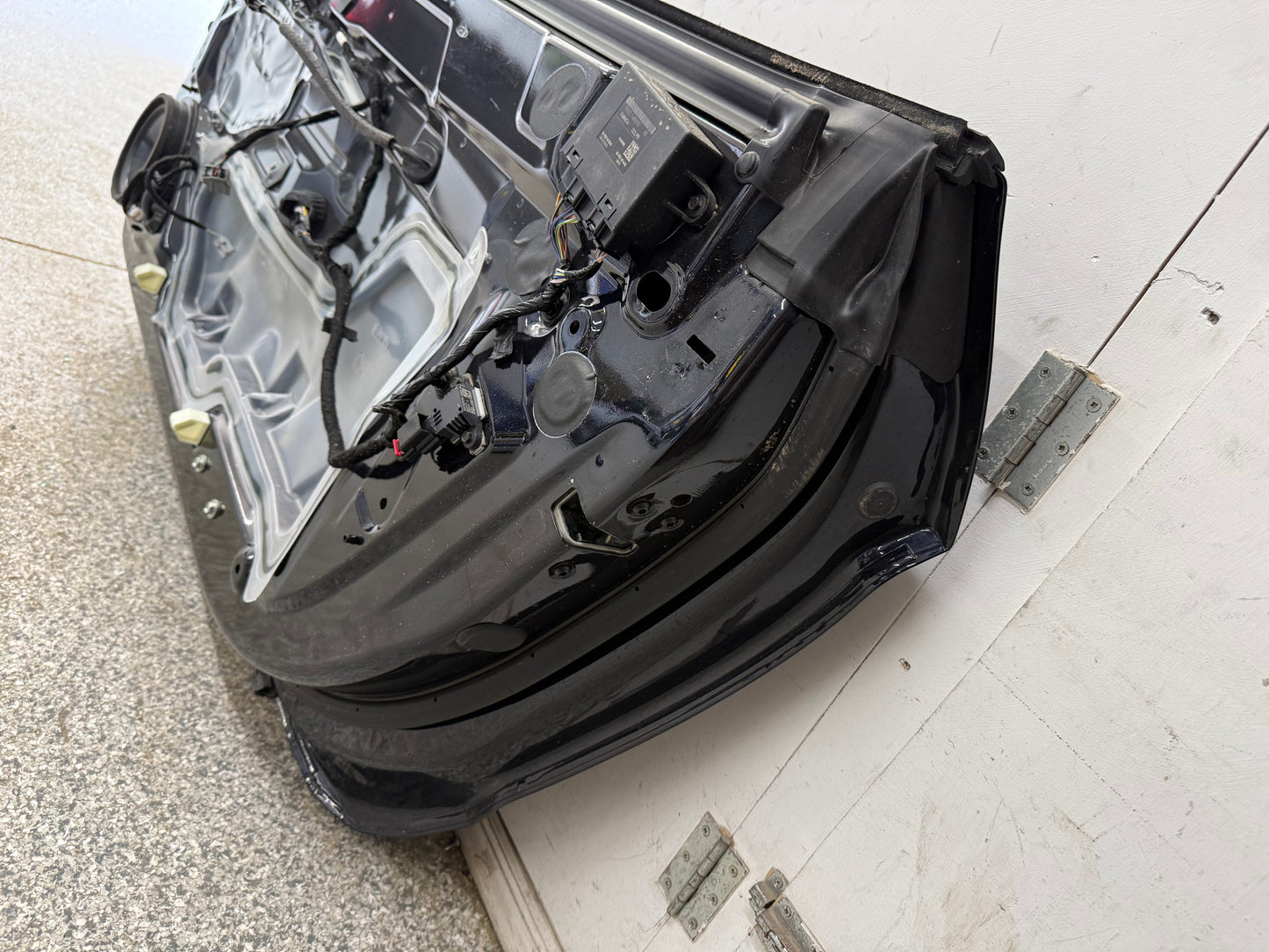 2015-2023 Ford Mustang GT EcoBoost RH Passenger Side Door Complete w/Glass