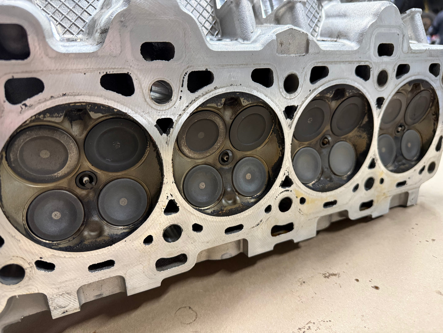 2024-2026 Ford Mustang DOHC Cylinder Heads RH LH Pair Valves 5.0L Coyote Gen 4