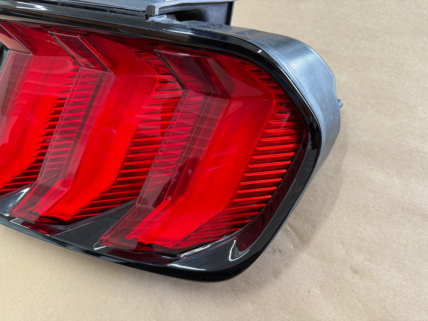 2018-2023 Ford Mustang GT V6 EcoBoost Tail Light RH Passenger Side LED