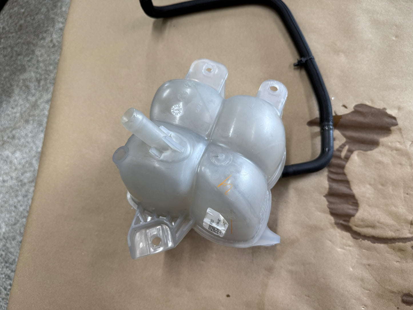 2024-2026 Ford Mustang GT Coyote 5.0L V8 Coolant Overflow Tank w/Hose