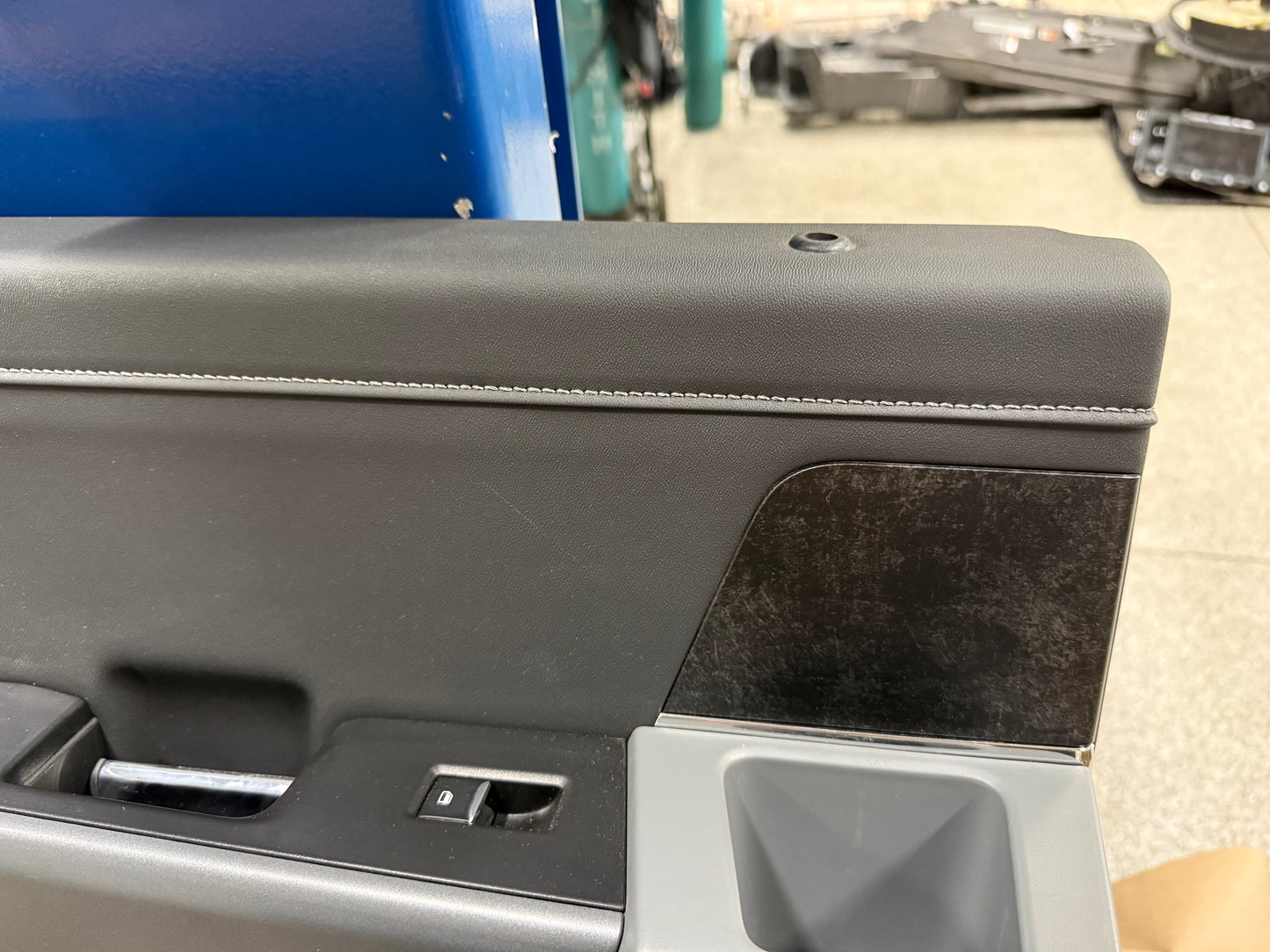 2023-2025 Ford F-250 F-350 Super Duty XLT Sport LH Driver Rear Door Panel