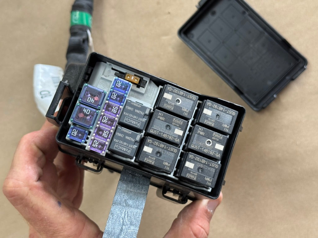 2023-2026 Ford F-250 F-350 Super Duty Upfitter Fuse & Relay Panel