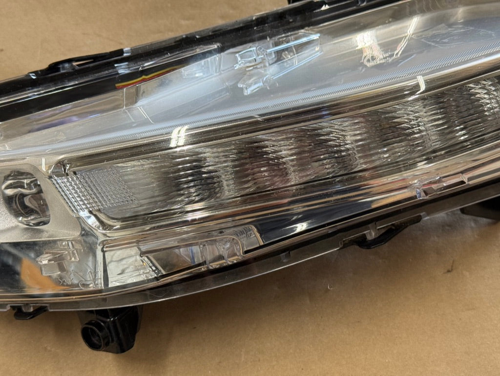 2018-2023 Mustang GT RH Passenger Side Turn Signal Light Fog Light LED