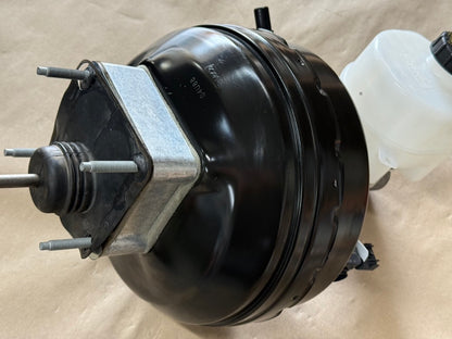 2023-2026 F-250 Super Duty 7.3L Hydraulic Master Cylinder Brake Booster Vacuum