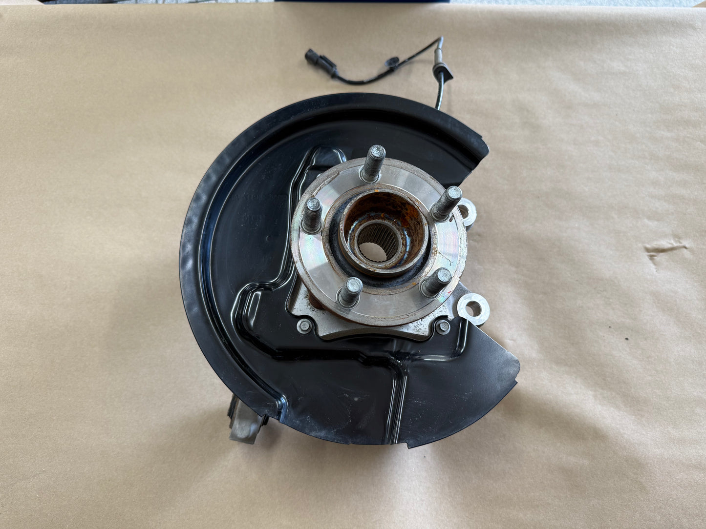 2015-2023 Ford Mustang 5.0 GT LH Driver Side Rear Spindle Knuckle Hub