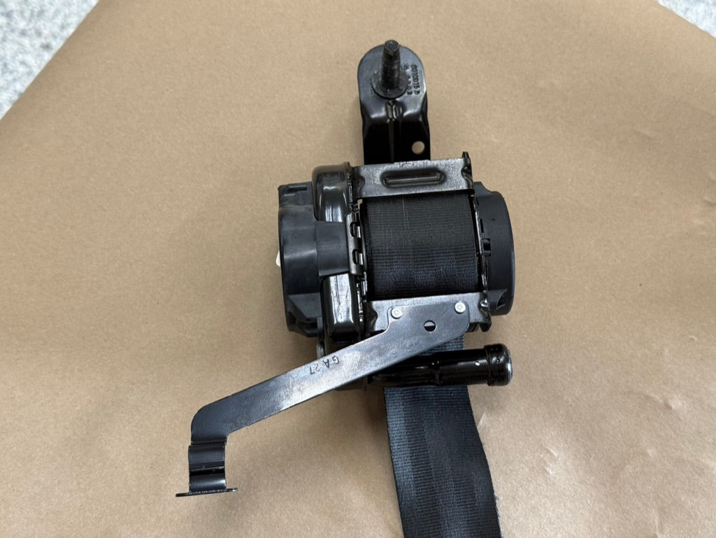 2018-2023 Ford Mustang 5.0 GT Convertible RH Pass. Front Seat Belt Safety