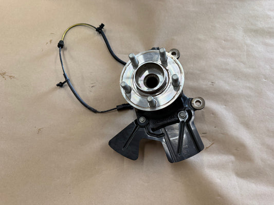 2021-2023 Ford Mustang 5.0 GT LH Driver Side Front Spindle Knuckle Hub 4 Bolt