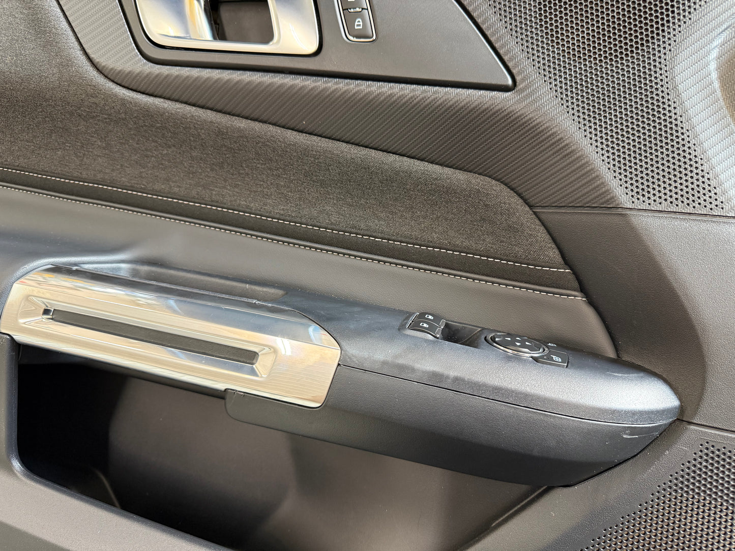 2024-2026 Ford Mustang GT LH Driver Leather/Grey Cloth Insert Door Panel