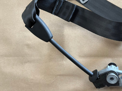 2018-2023 Ford Mustang 5.0 GT Convertible RH Pass. Front Seat Belt Safety