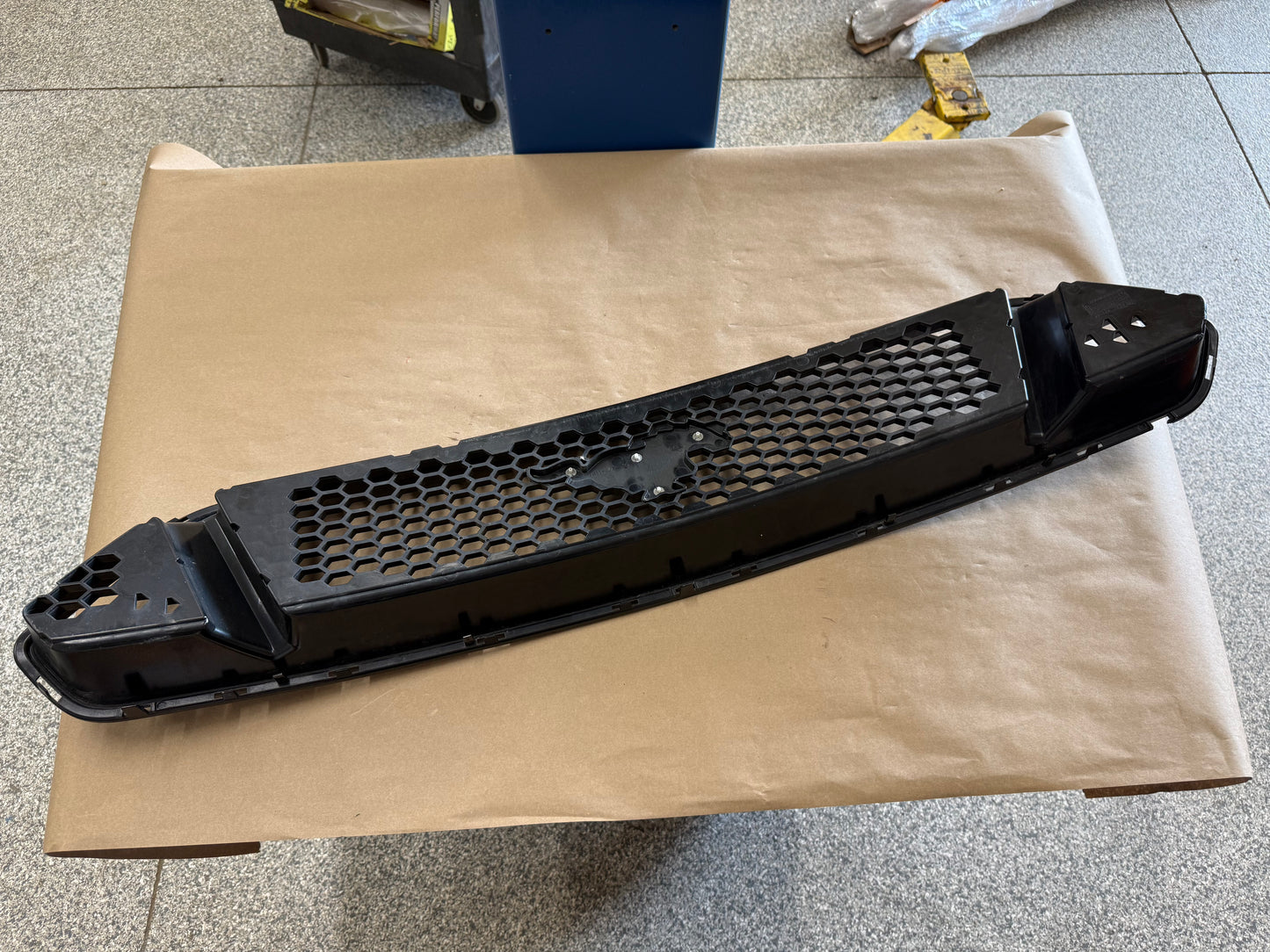 2018-2023 Ford Mustang GT Front Bumper Upper Grille