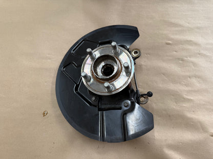 2021-2023 Ford Mustang 5.0 GT LH Driver Side Front Spindle Knuckle Hub 4 Bolt