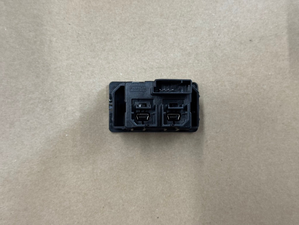 2022 Ford Mustang GT Touch Screen, Face Plate, Radio, Module USB Port