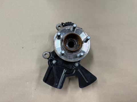 2021-2023 Ford Mustang 5.0 GT RH Passenger Side Front Spindle Knuckle Hub 4 Bolt