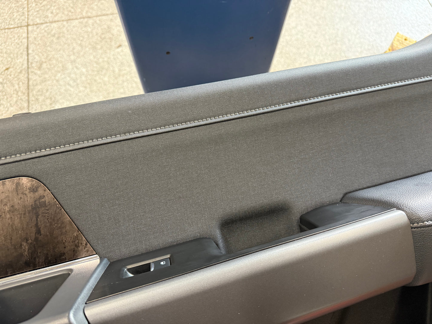 2023-2026 Ford F-250 F-350 Super Duty Lariat RH Passenger Rear Door Panel