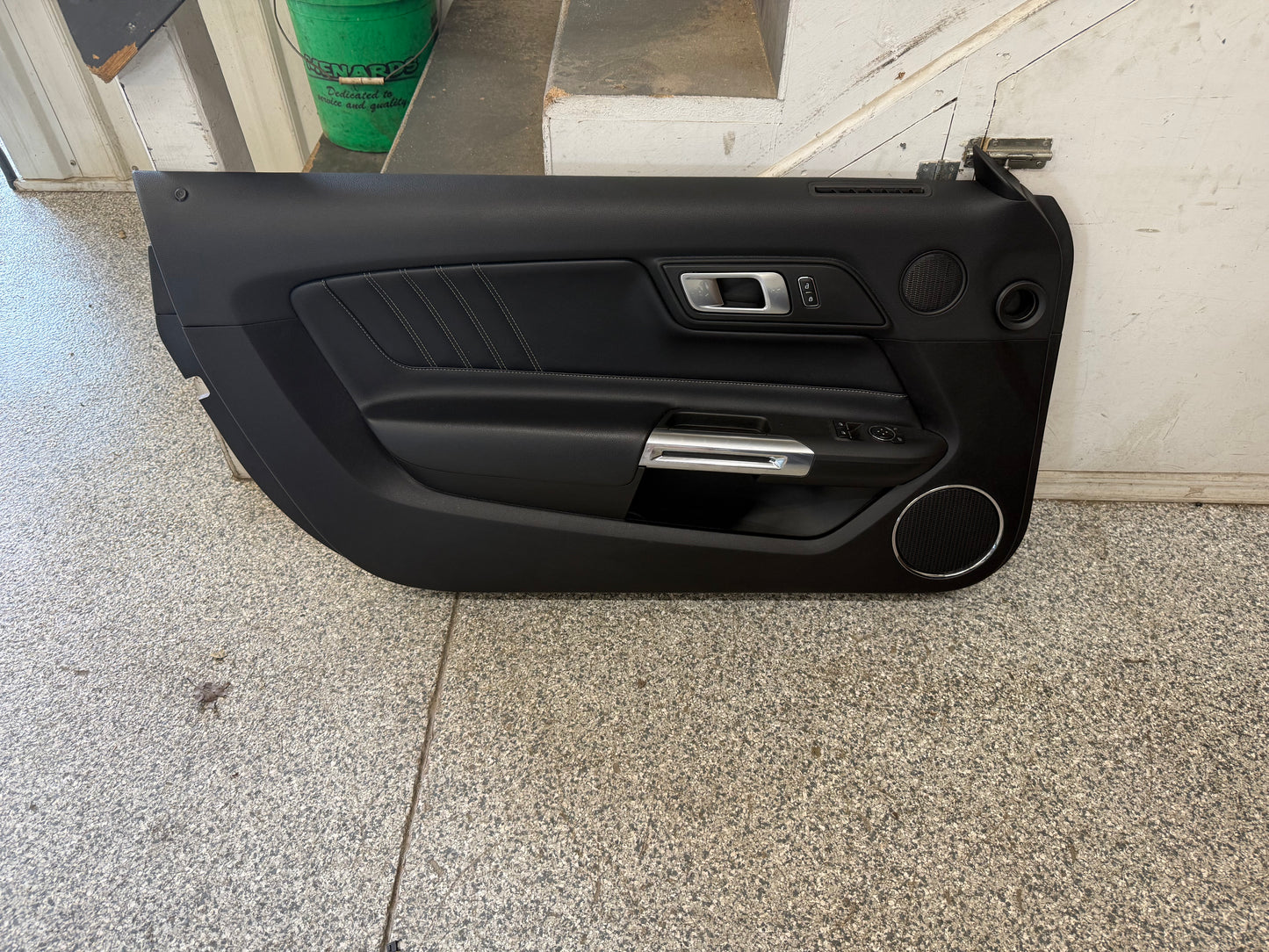 2018-2023 Ford Mustang GT LH Driver Leather Insert Door Panel Grey Stitching