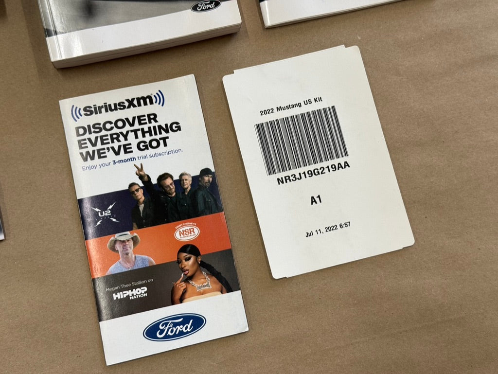 2022 Ford Mustang GT Owners Manual And Literature w/Cover