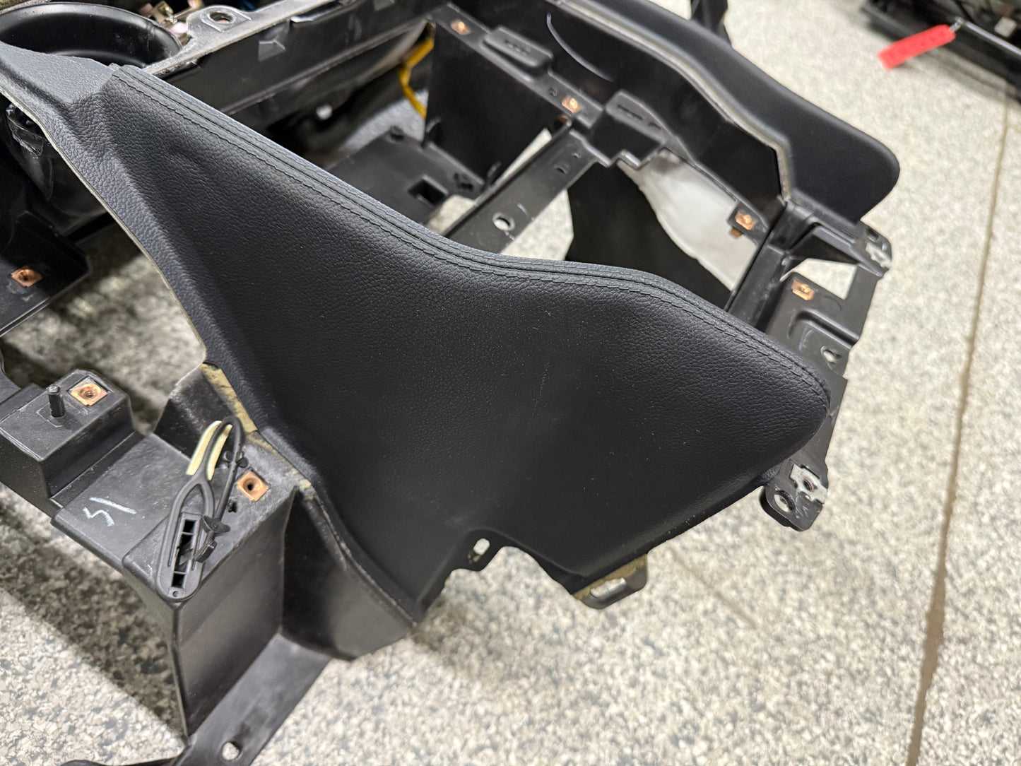 2018-2023 Ford Mustang Bullitt GT 5.0 PP1 Leather Dash Pad Frame Green Stitch