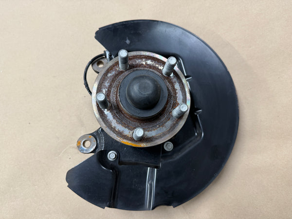 2015-2020 Ford Mustang 5.0L GT RH Passenger Side Front Spindle Knuckle Hub – OEM