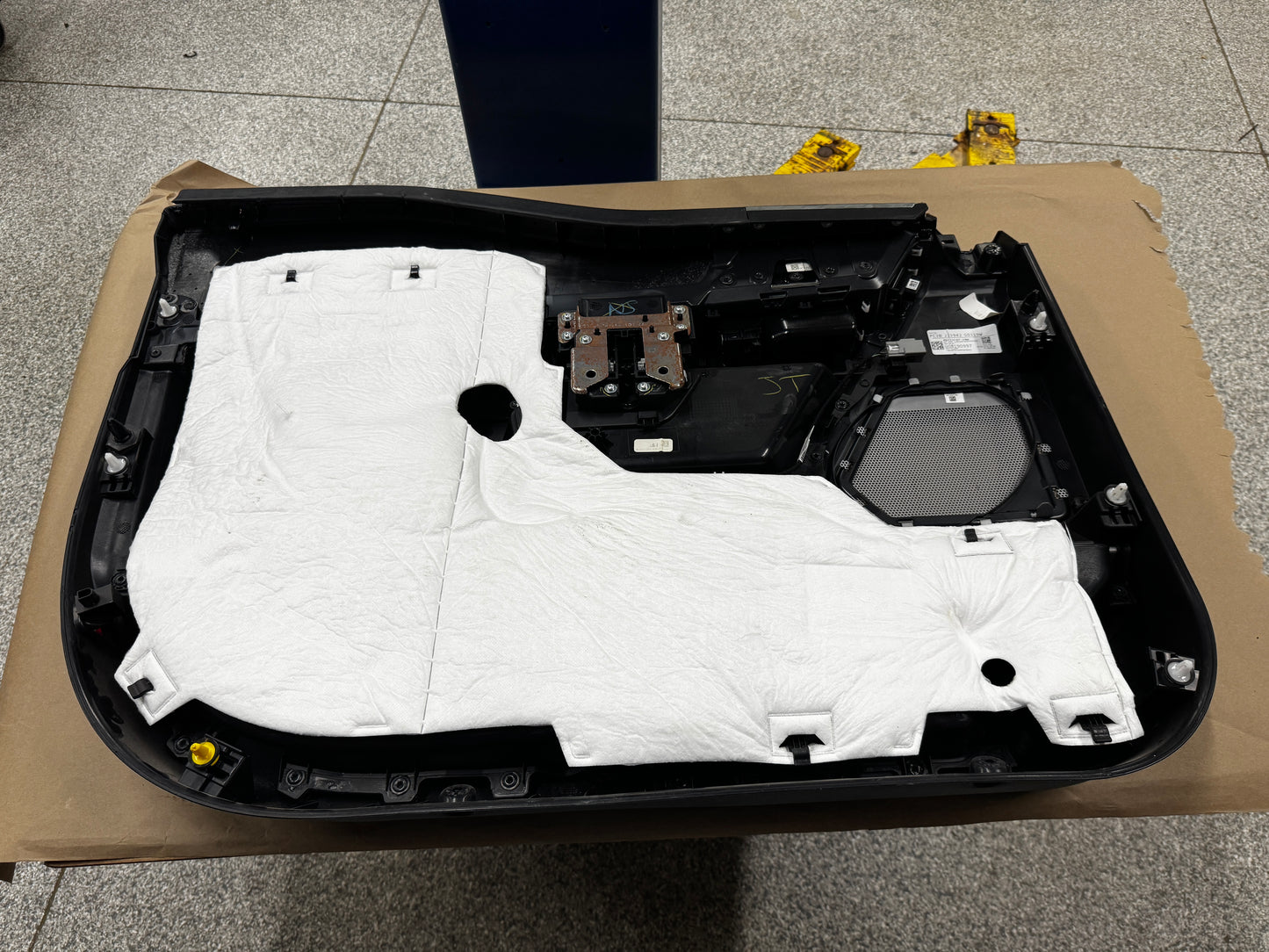 2023-2025 Ford F-250 F-350 Super Duty RH Passenger Front Door Panel - OEM
