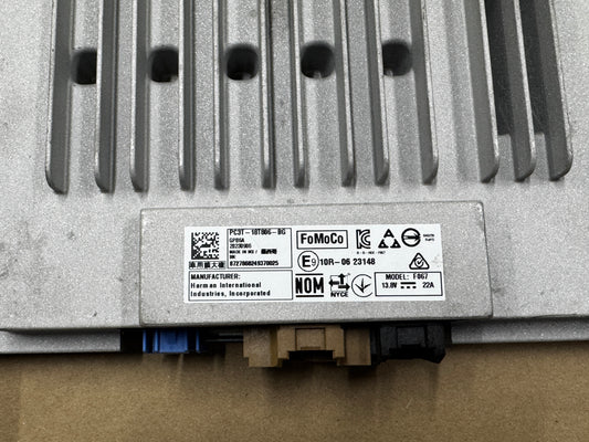 2023-2025 Ford F-250 F-350 Super Duty Radio Amplifier