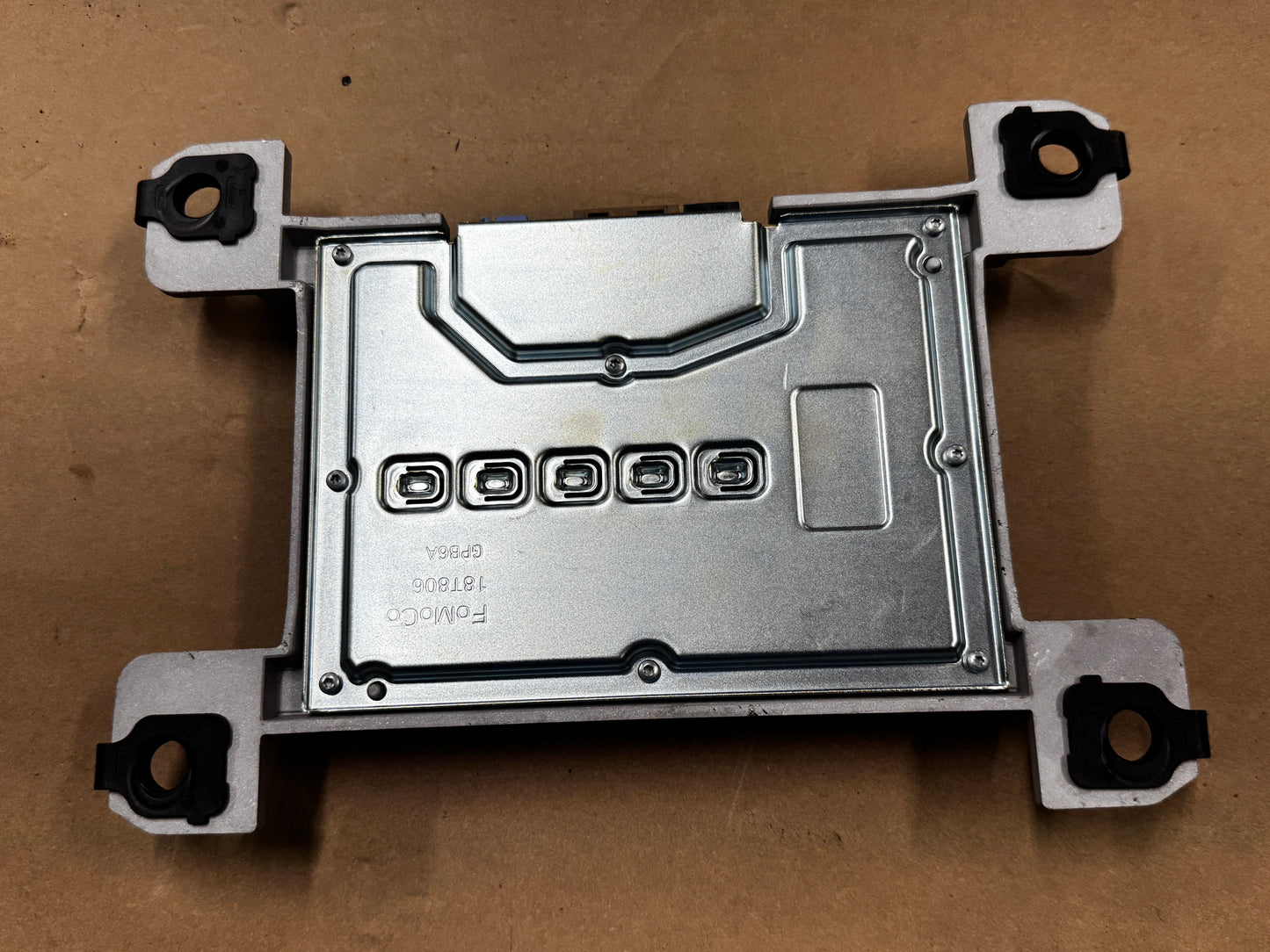 2023-2025 Ford F-250 F-350 Super Duty Radio Amplifier