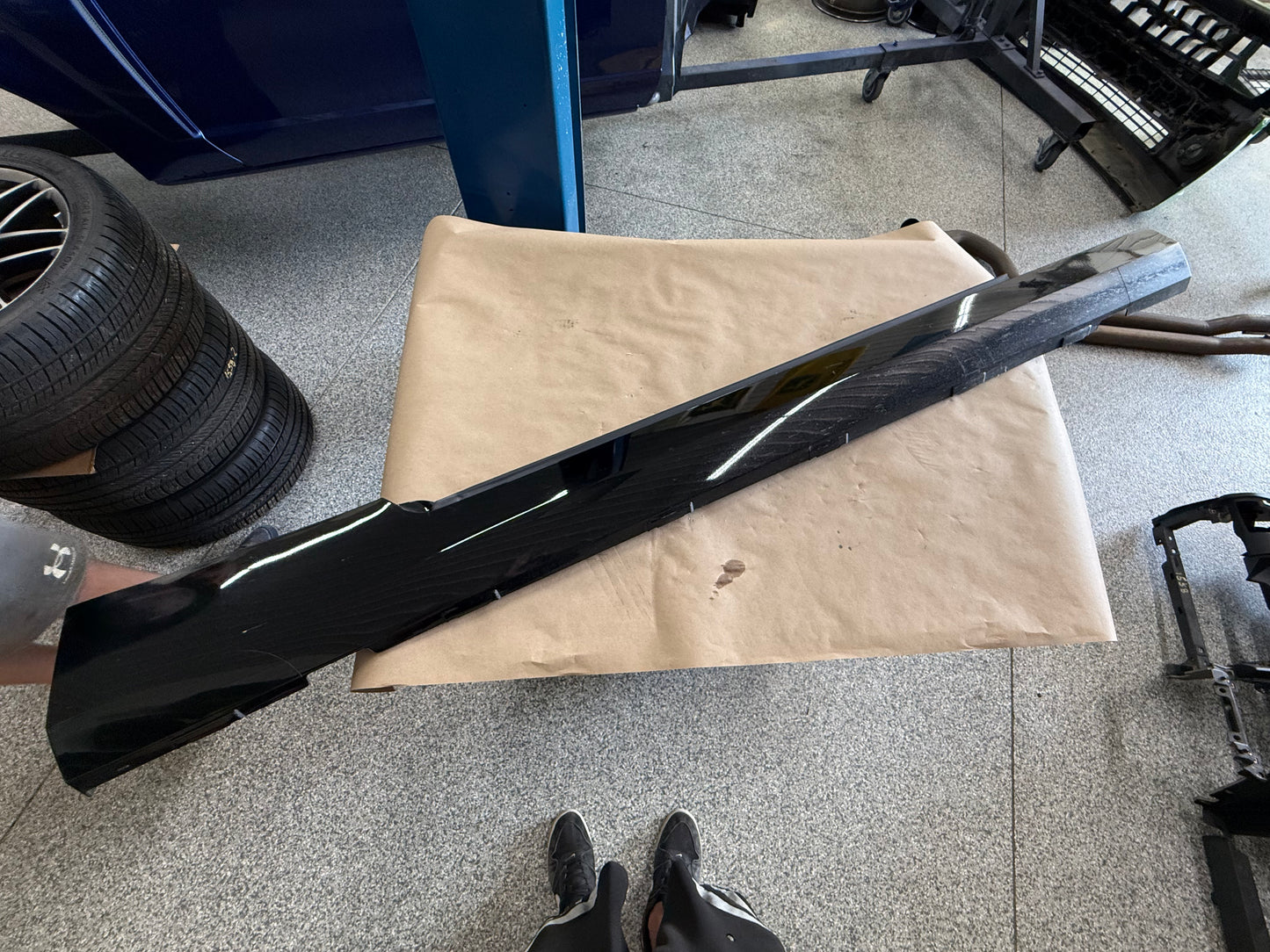2010-2015 Chevrolet Camaro SS RH Passenger Side Skirt Molding "Black"