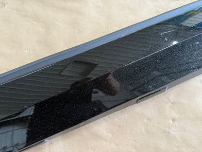 2010-2015 Chevrolet Camaro SS RH Passenger Side Skirt Molding "Black"