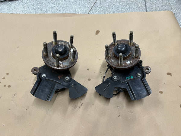 2015-2020 Ford Mustang GT Pair RH LH Front Spindle Knuckle Hub ARP Studs