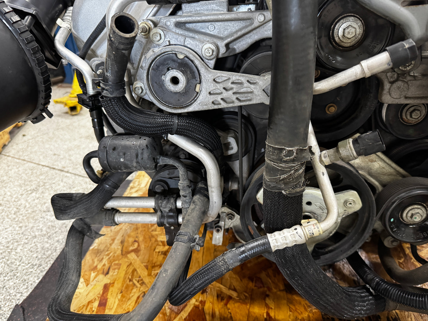 2003 Mustang Cobra SVT Supercharged 4.6 DOHC Engine Drivetrain T 56 Transmission 50k Miles