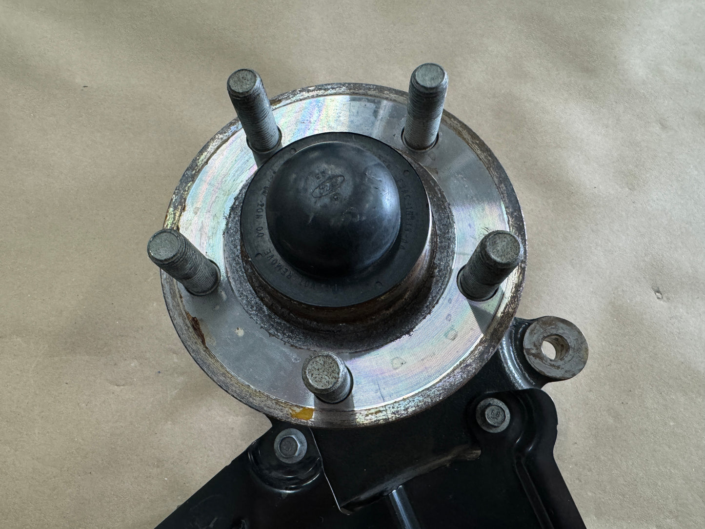 2015-2020 Ford Mustang PP1 GT LH Driver Side Front Spindle Knuckle Hub - OEM