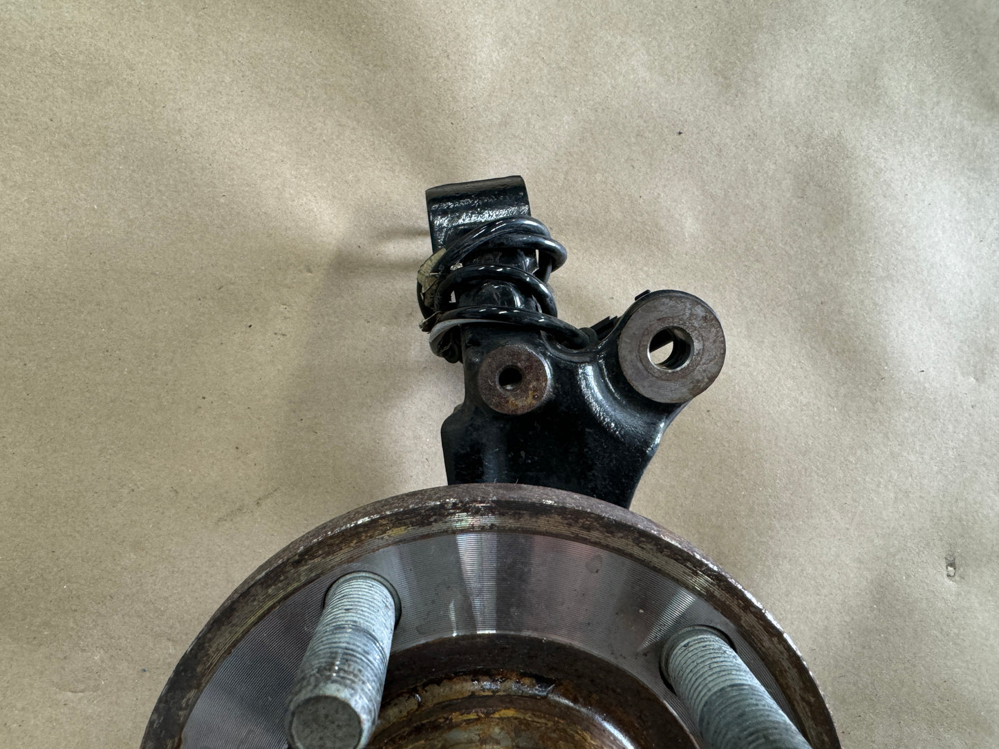 2015-2020 Ford Mustang PP1 GT LH Driver Side Front Spindle Knuckle Hub - OEM