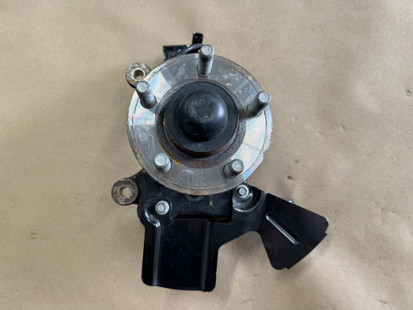 2015-2020 Ford Mustang PP1 GT RH Passenger Side Front Spindle Knuckle Hub – OEM