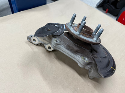 2010-2015 Chevrolet Camaro SS RH Passenger Side Front Spindle Knuckle Hub GM