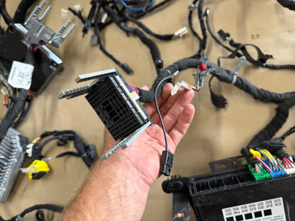 2020 Chevrolet Camaro SS 6.2L Dash Modules Wiring Harness GM