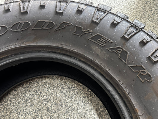 Goodyear Wrangler Duratrac 285/75/18 Tire Super Duty F-250