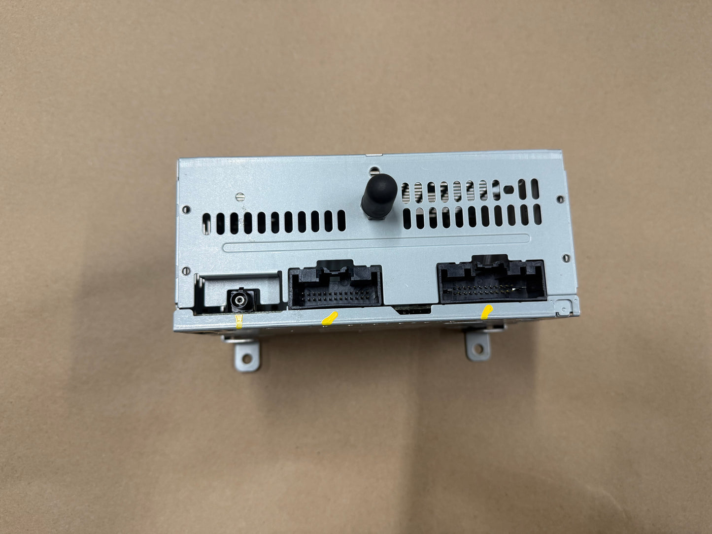 2018-2023 Ford Mustang Radio Head Unit NON Touch Screen 4" Display
