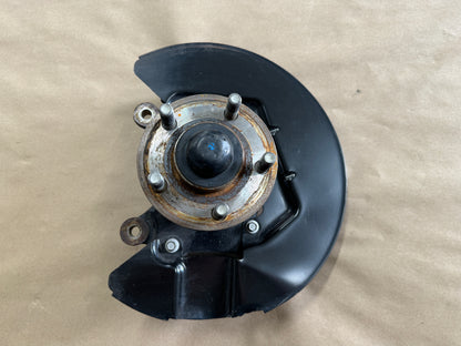 2015-2020 Ford Mustang 5.0L GT RH Passenger Side Front Spindle Knuckle Hub - OEM