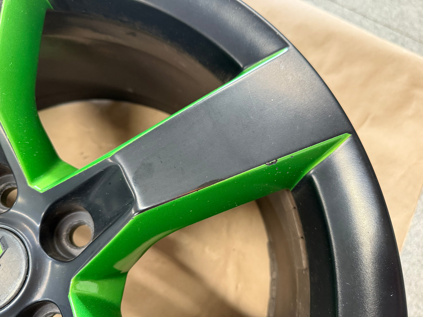 2010-2013 Chevrolet Camaro SS 20x9" Black/Green Wheel Rim