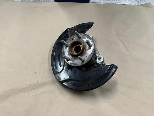 2010-2015 Chevrolet Camaro SS LH Driver Side Front Spindle Knuckle Hub GM