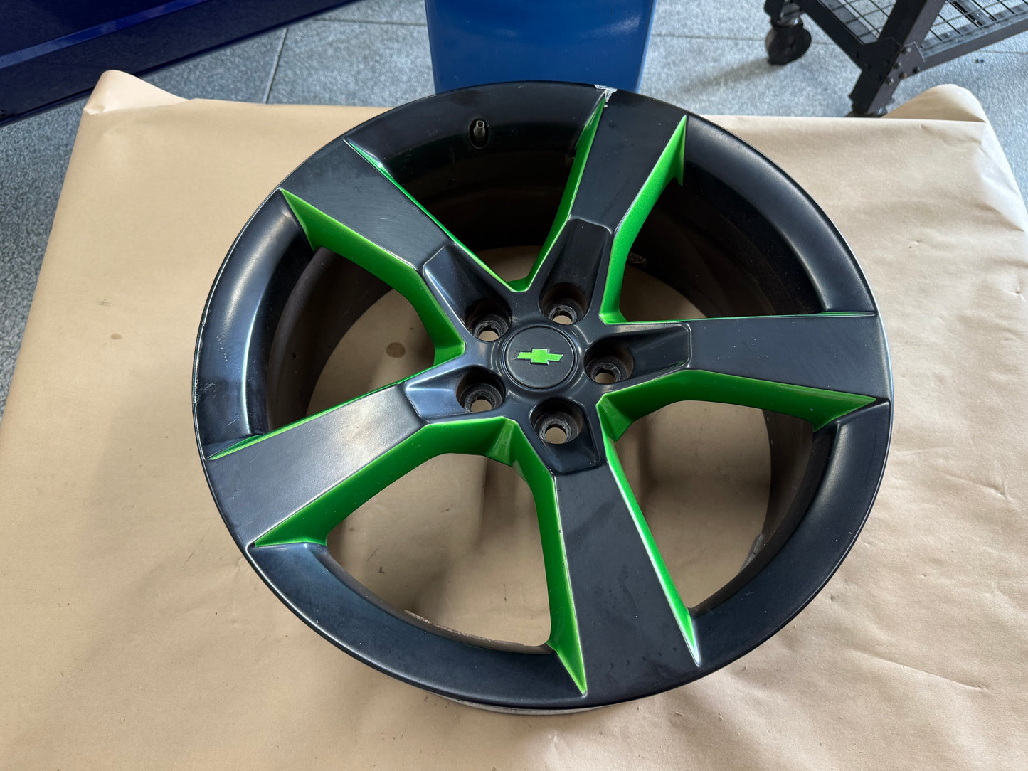 2010-2013 Chevrolet Camaro SS 20x8" Black/Green Wheel Rim